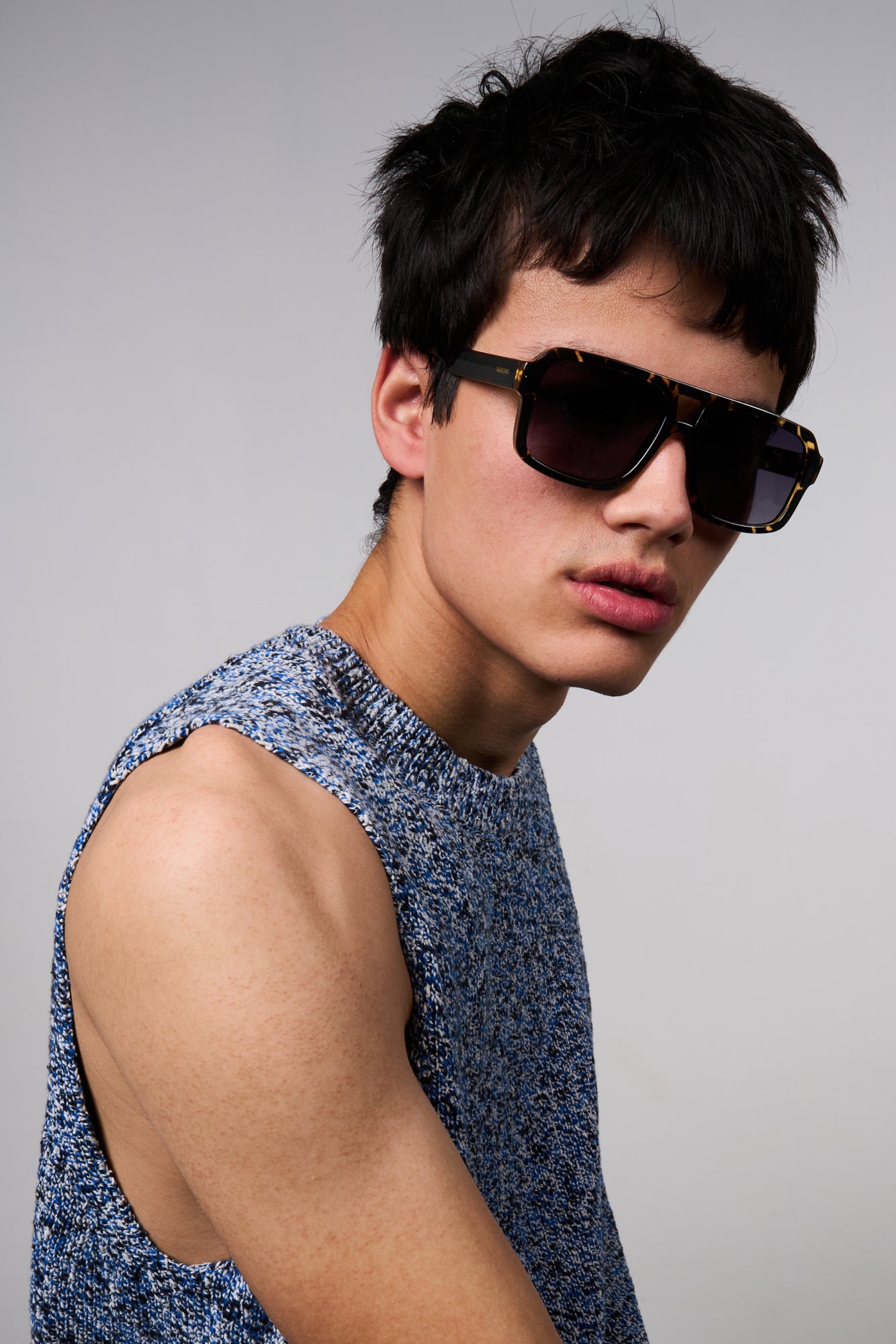 Falcon Dark Tortoise – KOMONO